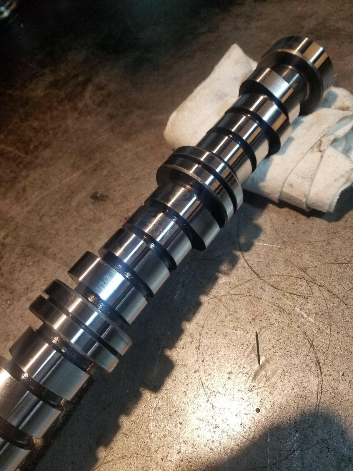 POLISHED 07-10 2007-2010 DURAMAX LBZ LMM USED CAMSHAFT 98077453