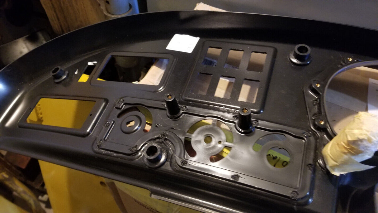 257-0169 DASH PANEL AS INS 2570169 730 740 725 735 OEM 735