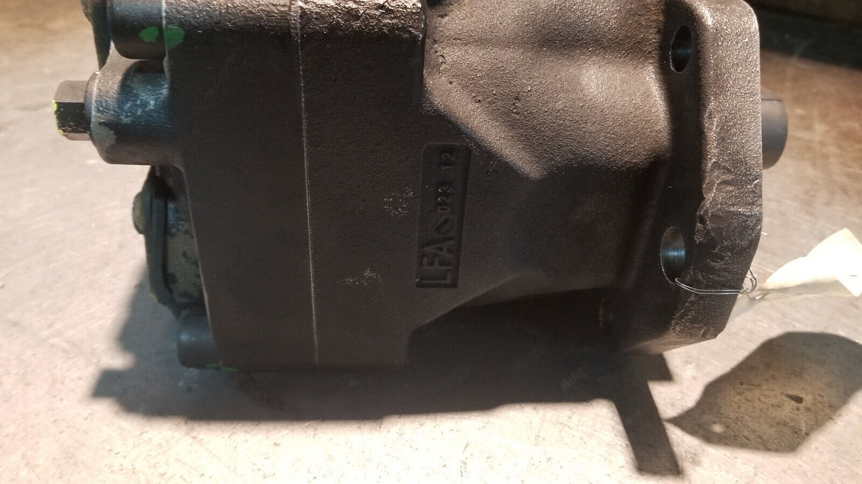 024-02154-0 PARKER DENISON M4D 138 3N00 B102 Medium Duty Vane Motor