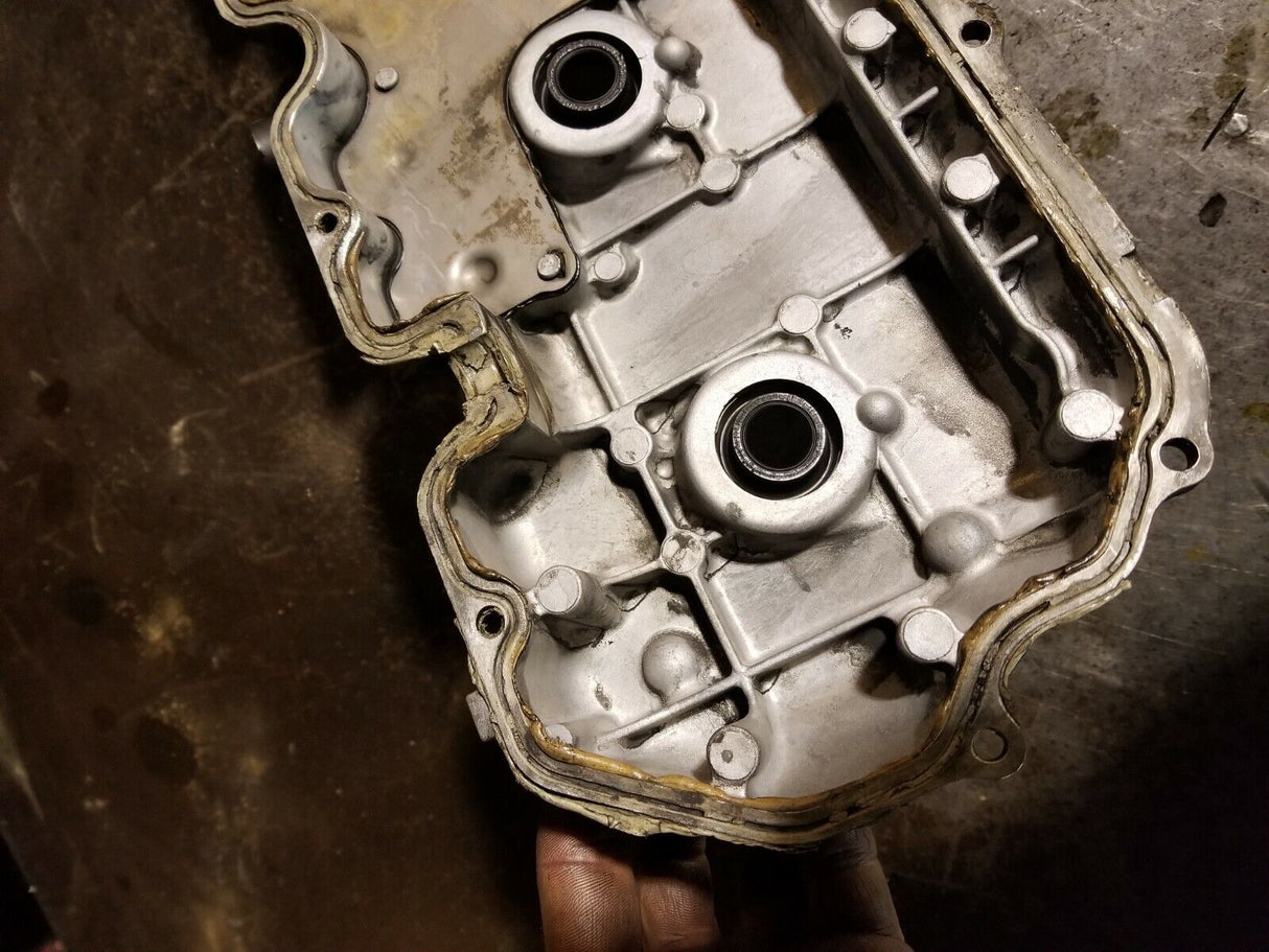 01 02 03 04 LB7 Duramax Diesel UPPER Valve Cover 97223559 ref621