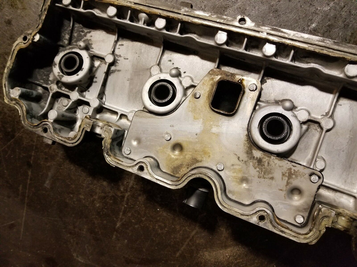 01 02 03 04 LB7 Duramax Diesel UPPER Valve Cover 97223559 ref621