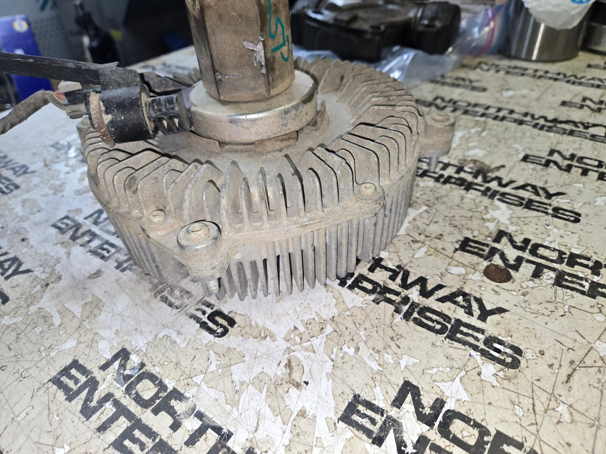 84013368 Fan Clutch Assembly 2017-19 Chevy Silverado GMC Sierra 6.6L L5P Duramax