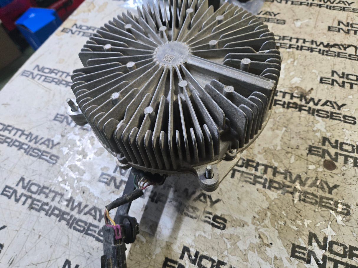 84013368 Fan Clutch Assembly 2017-19 Chevy Silverado GMC Sierra 6.6L L5P Duramax