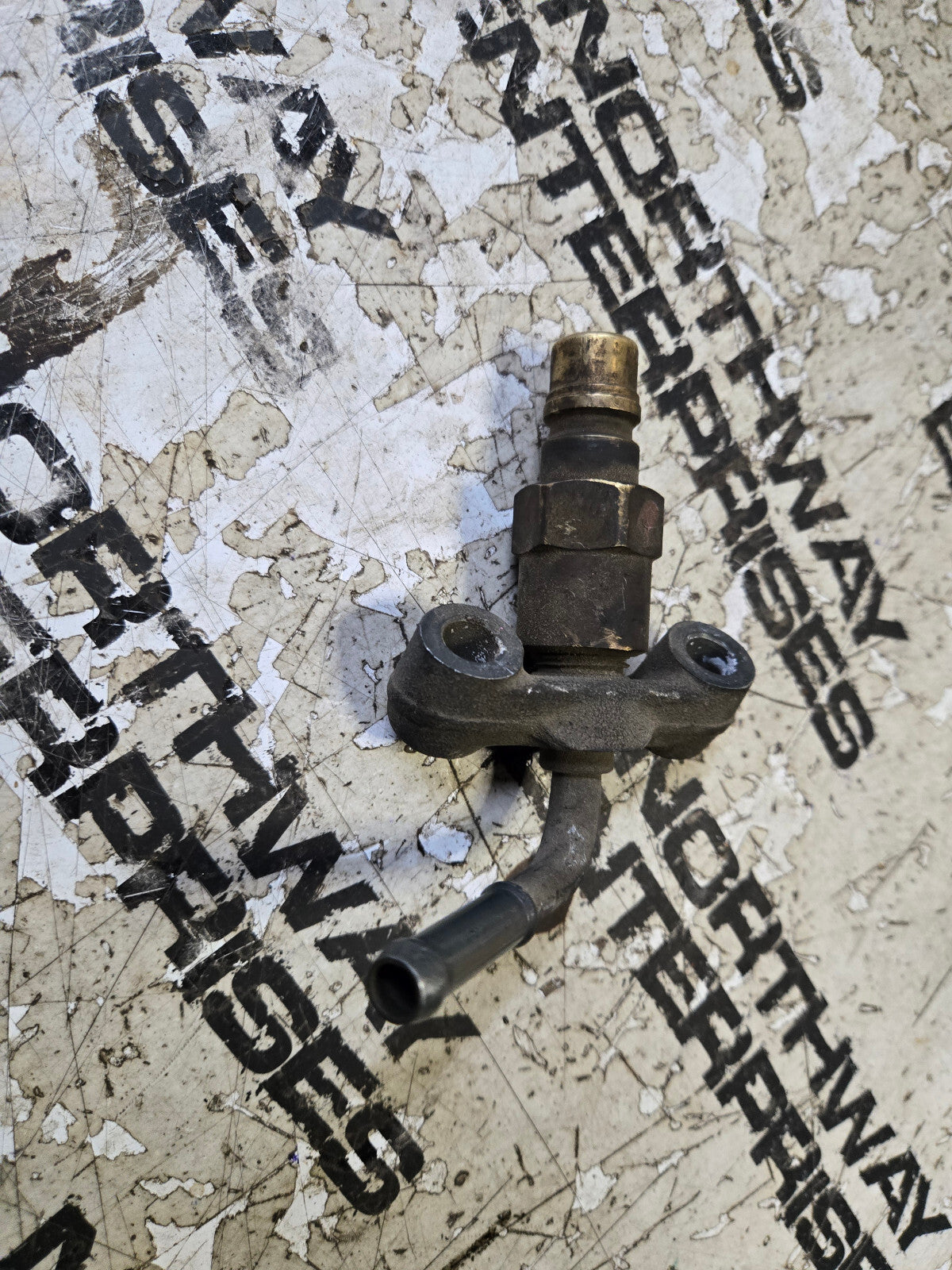 GM 97216042 Fitting,Cold Start Fuel Feed Valve