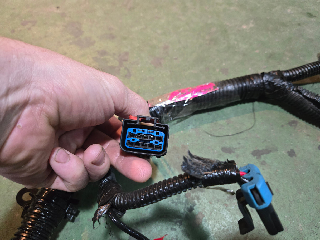 6.7L CUMMINS ENGINE HARNESS FOR PARTS 4945369