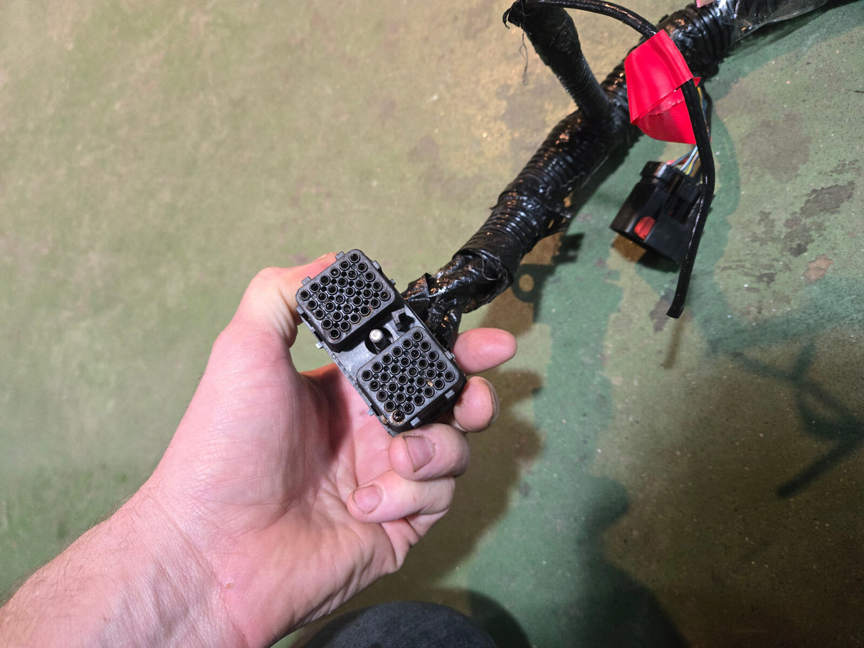 6.7L CUMMINS ENGINE HARNESS FOR PARTS 4945369