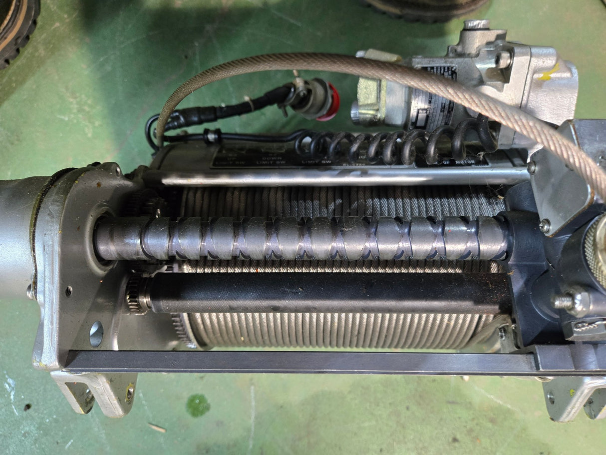 BREEZE CORPORATION RESCUE WINCH ASSEMBLY BL-10300-150 REF440