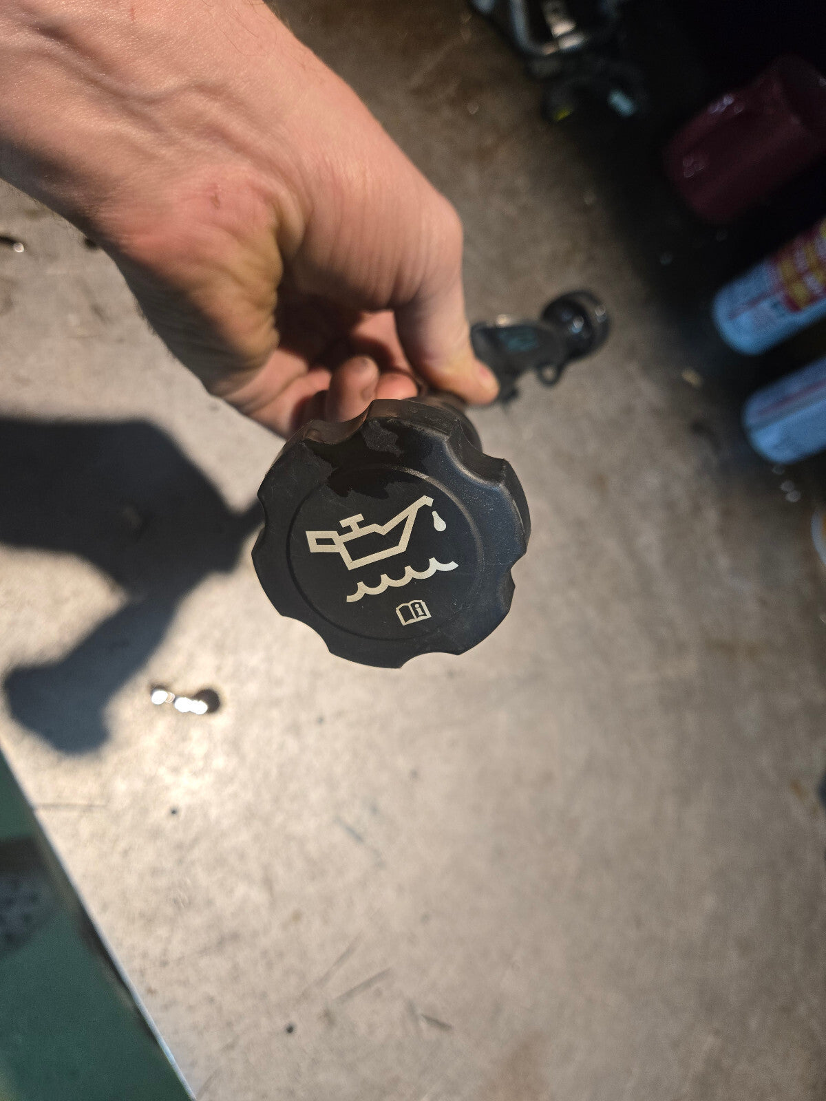 98090962 11-16 Chevrolet Express 3500 LGH Duramax 6.6L Oil Fill Tube with Cap