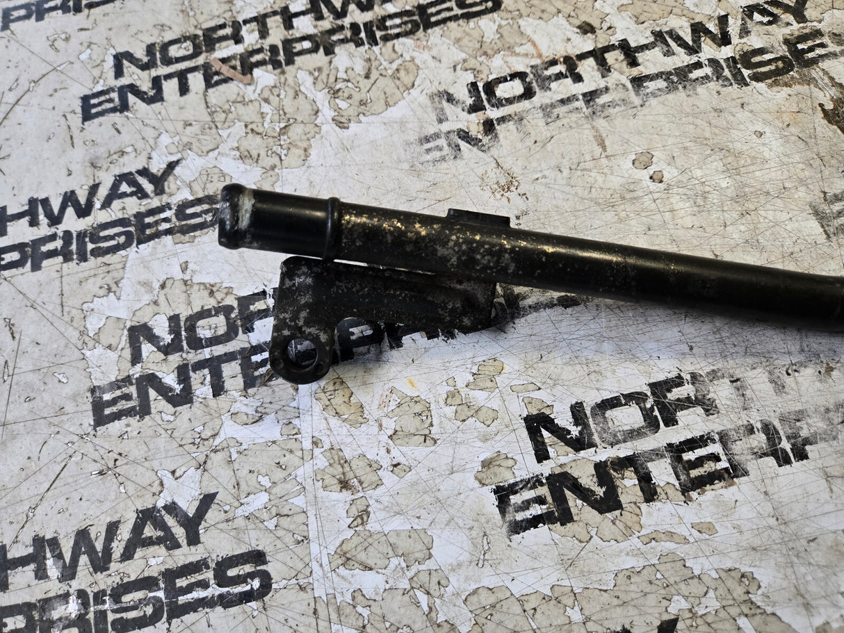 97288786 6.6l Duramax LB7 Thermostat Coolant Pipe 2001-2004