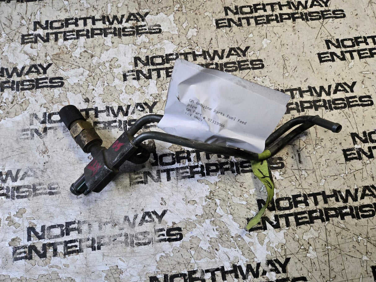 2004.5-2005 6.6L LLY Duramax Fuel Injection Fuel Feed & Return Pipe 97319966