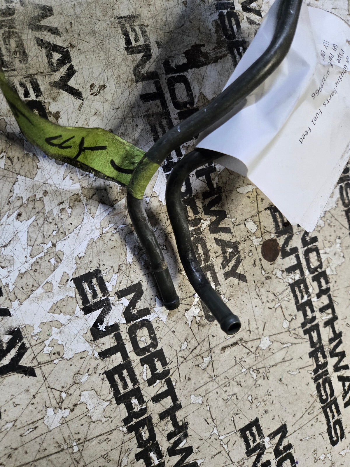 2004.5-2005 6.6L LLY Duramax Fuel Injection Fuel Feed & Return Pipe 97319966