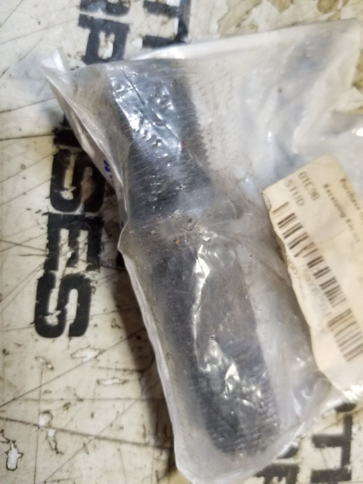 YT580007503 YALE FORKLIFT STUD 580007503