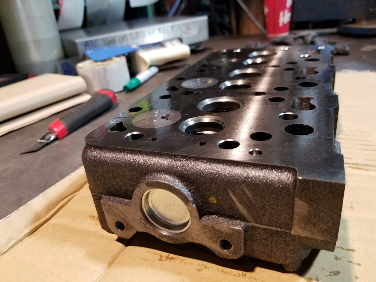 1J096-03040 GENUINE KUBOTA CYLINDER HEAD D1105 B2400 B2410