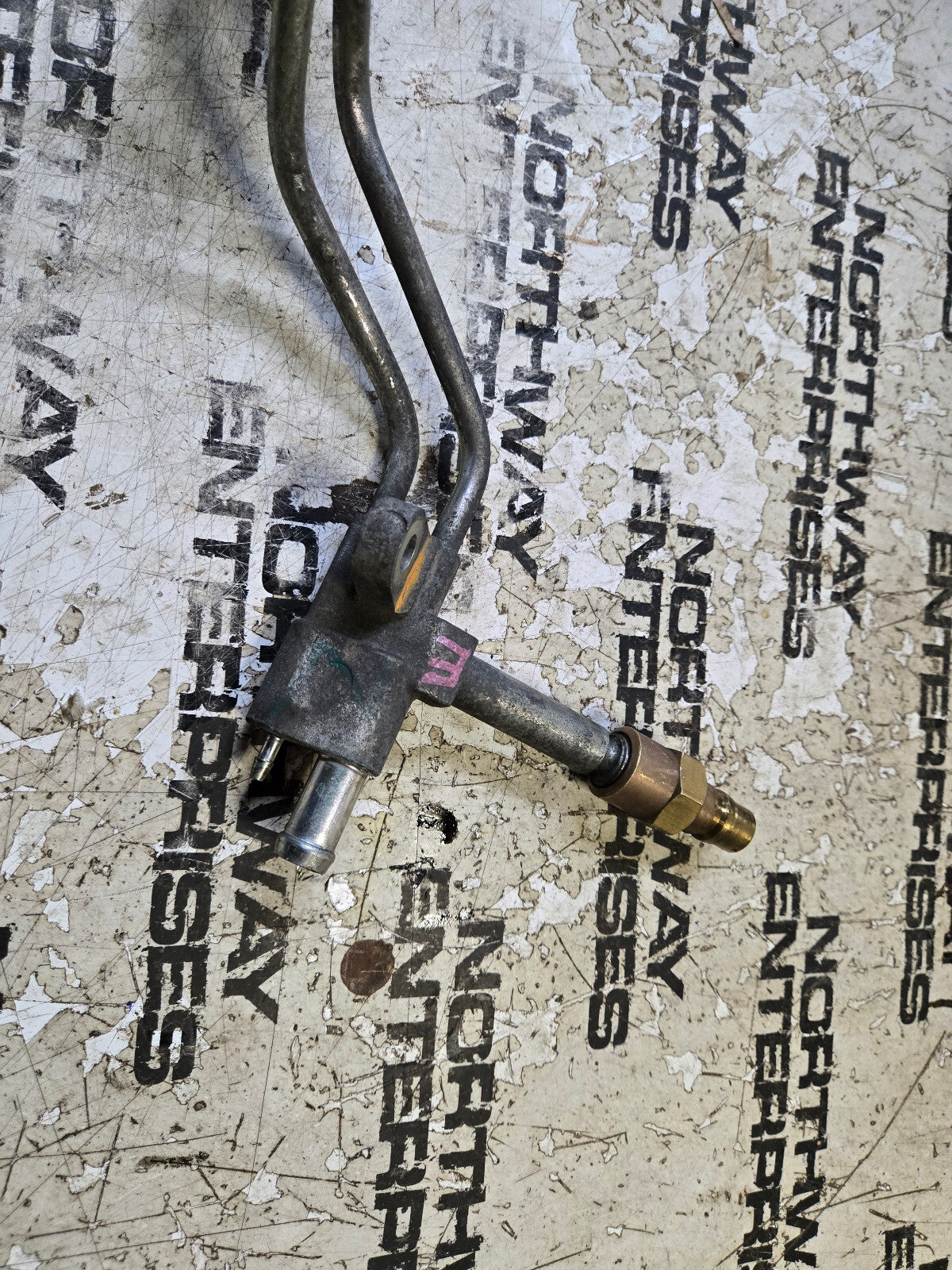 GM 97376410 Manifold Assembly, Fuel Injection Fuel Feed 3Way Pipe Assembly