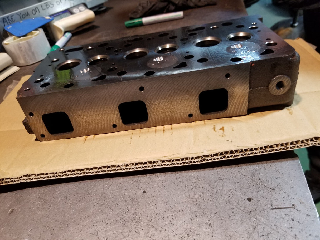 1J096-03040 GENUINE KUBOTA CYLINDER HEAD D1105 B2400 B2410