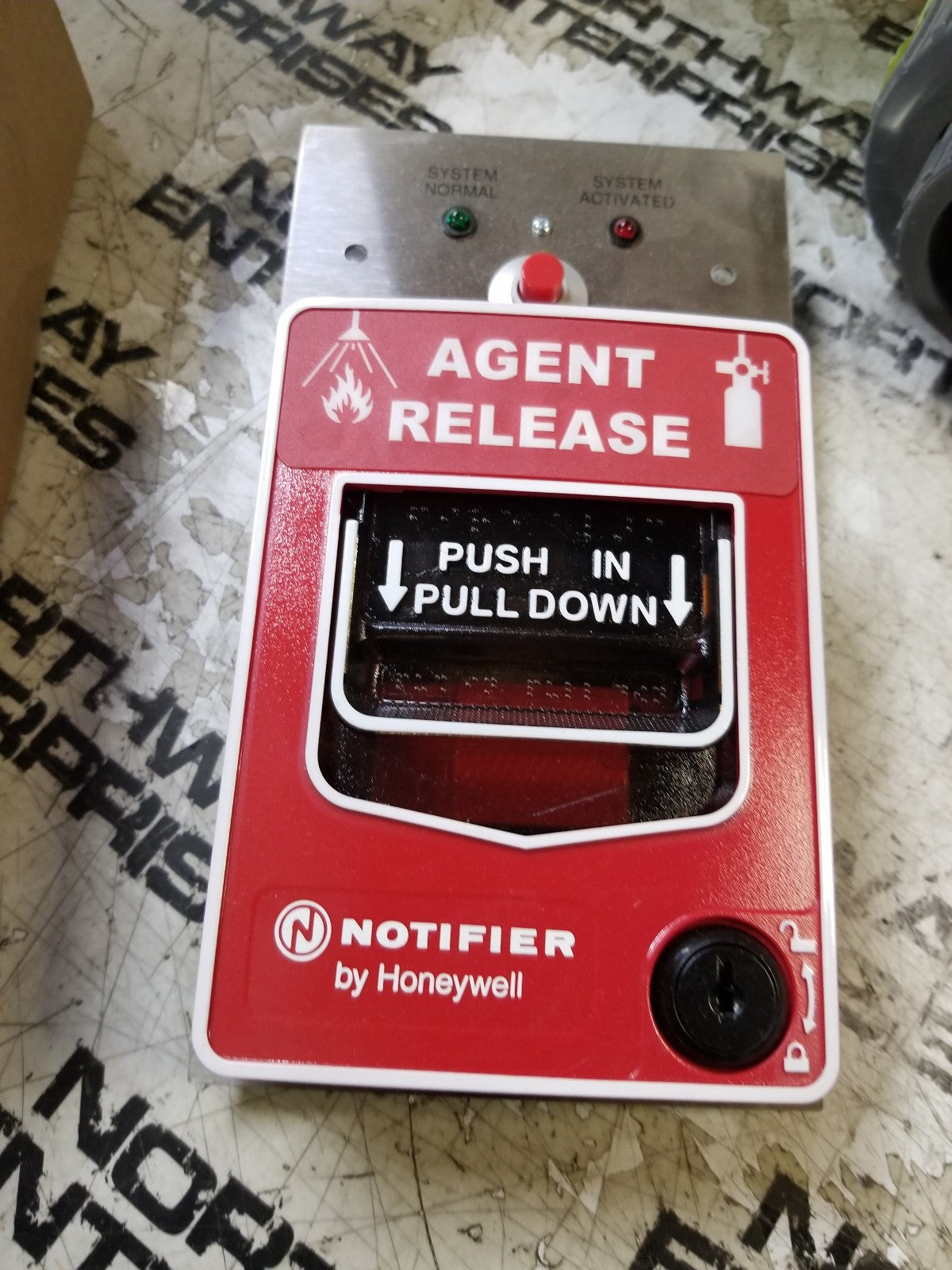 NBG-12LRA NOTIFIER Dual-Action Agent Release Station