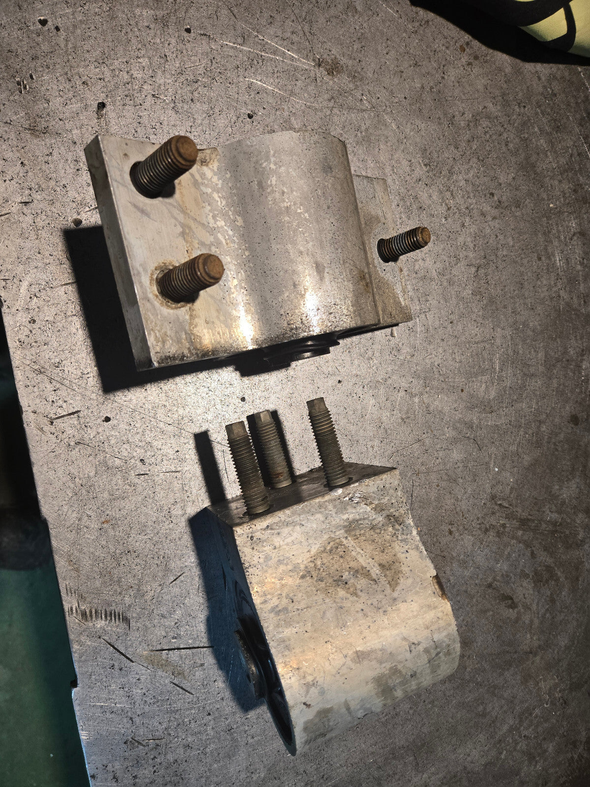 Ford HC3Z-6038-F HC3Z-6038-C - Mount - 2017-2022 F350 6.7L POWERSTROKE