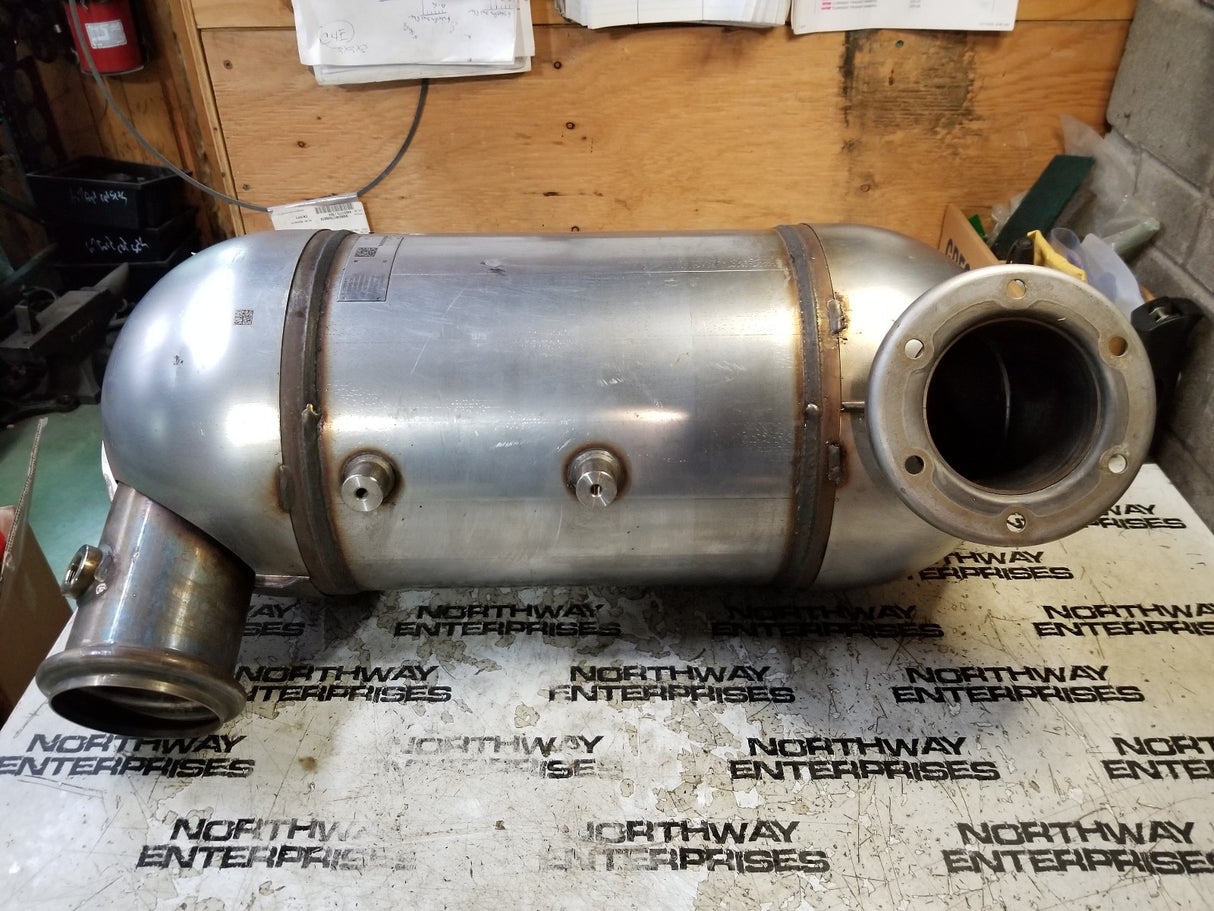 VOE22715135 VOLVO SILENCER DPF FILTER 22801011 22545235 1803000287