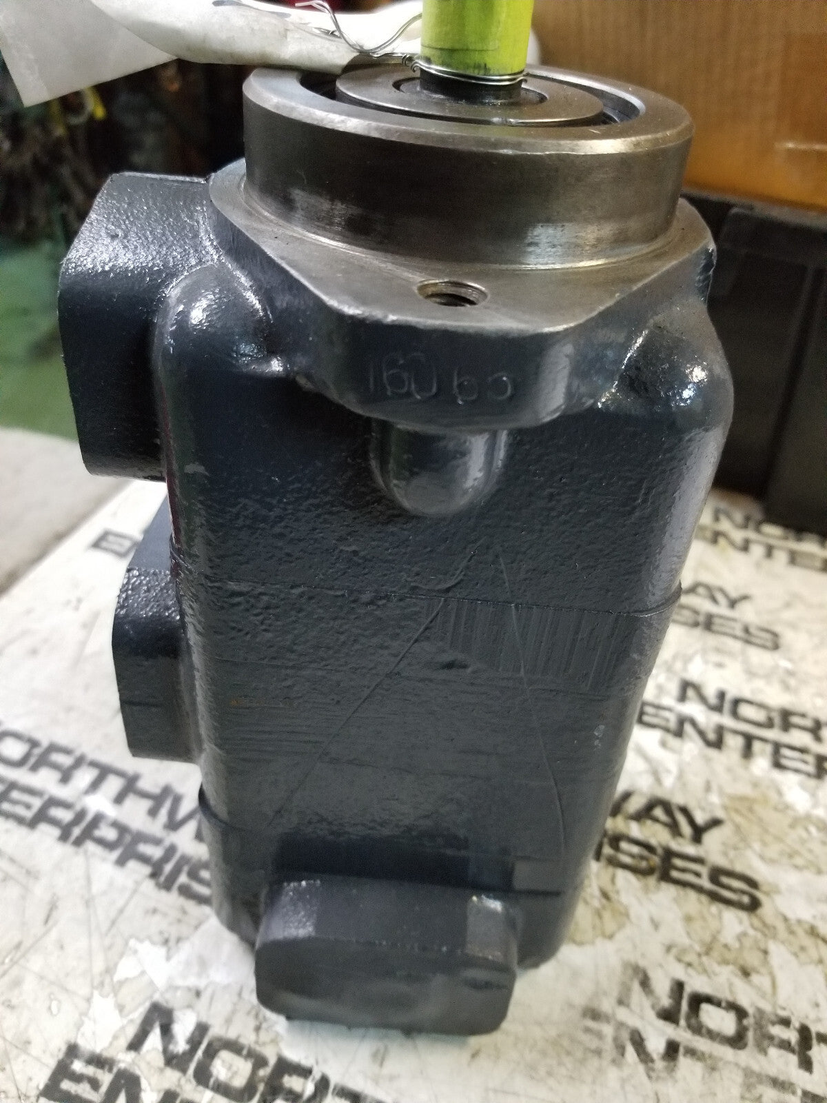 VICKERS HYDRAULIC PUMP OCD20S147 MODEL V20200 11 5 cw rotation