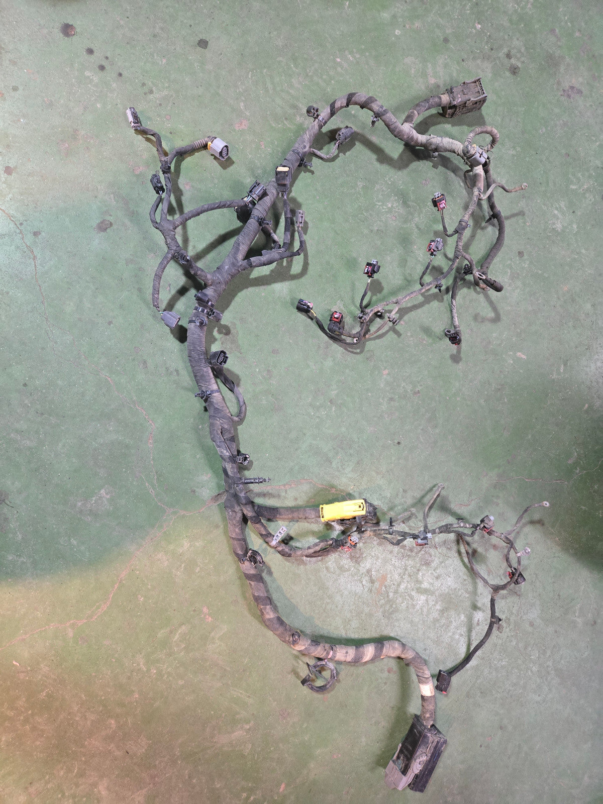 L5P ENGINE HARNESS NO VISIBLE PN