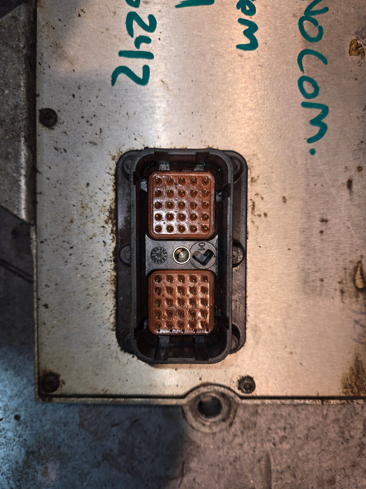 DODGE RAM 5.9L CUMMINS ECM PCM ECU 3946242 CORE