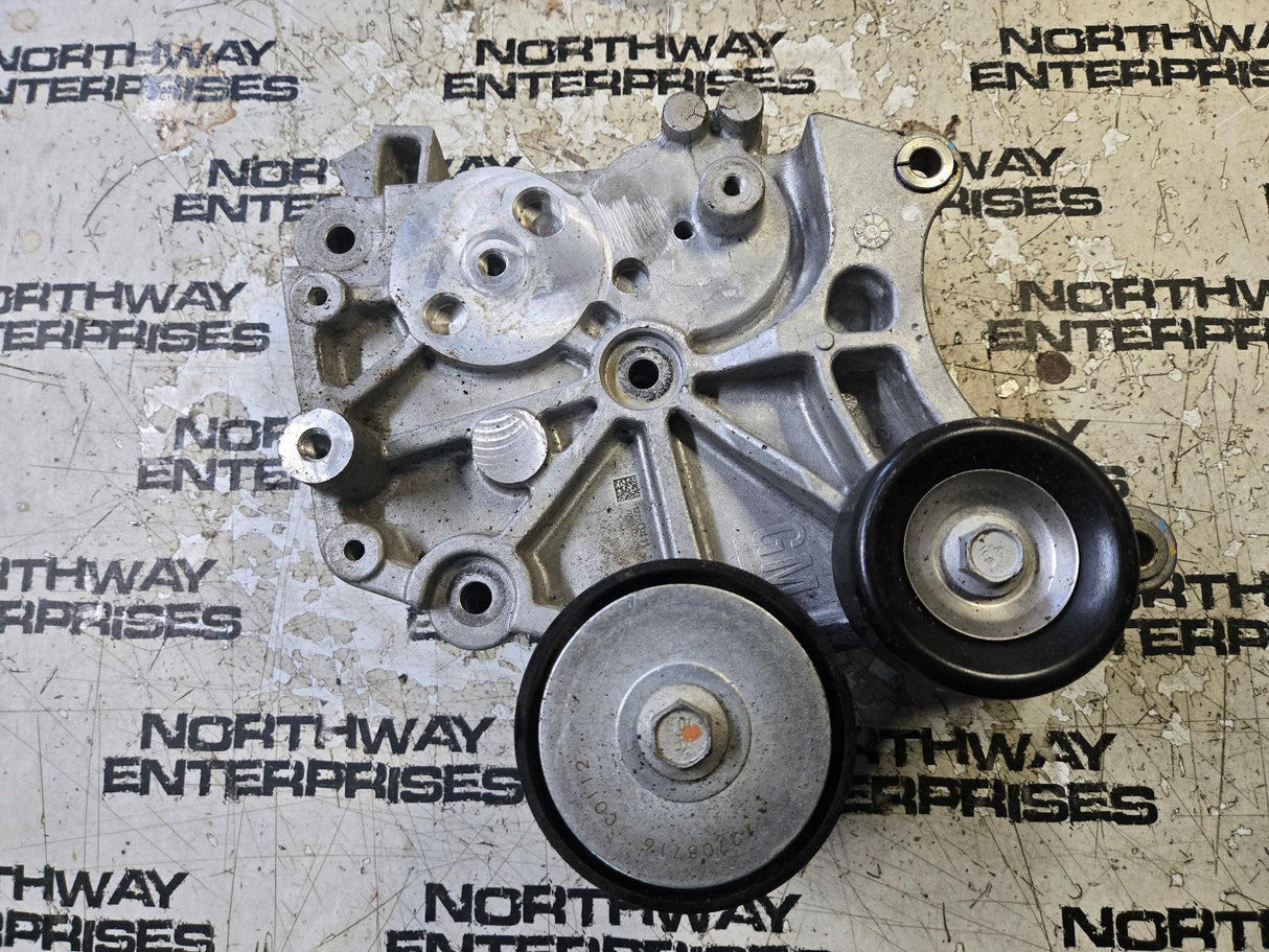 L5P GM Genuine Parts Alternator Bracket 12700411