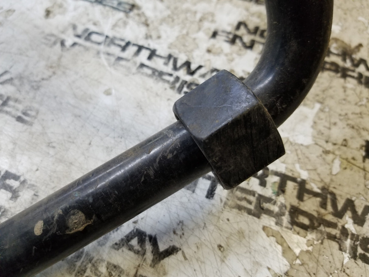 AT305114 JOHN DEERE OIL LINE