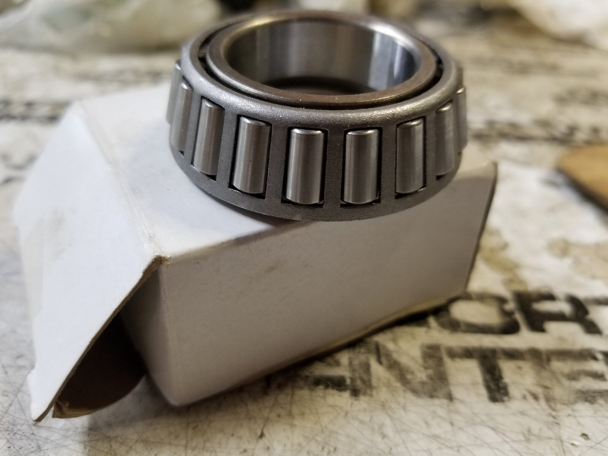 LOT OF 2 BEARINGS LM67048-1 LM29749-1