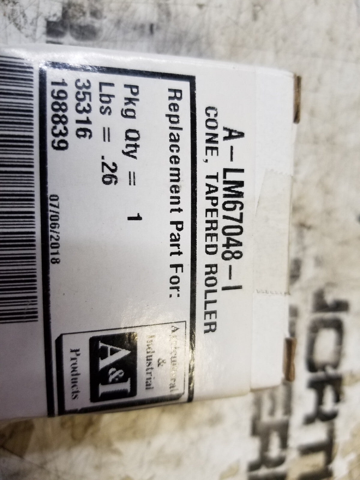 LOT OF 2 BEARINGS LM67048-1 LM29749-1