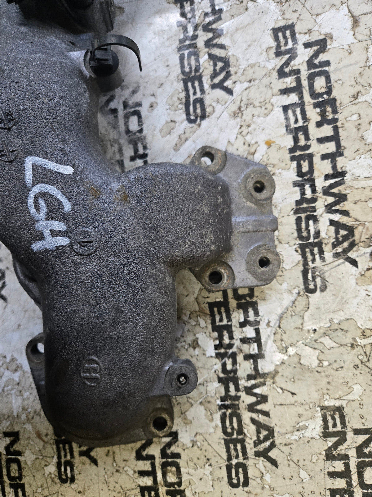 12642732 GM OEM LGH DURAMAX 6.6L TUBE,INTAKE MANIFOLD