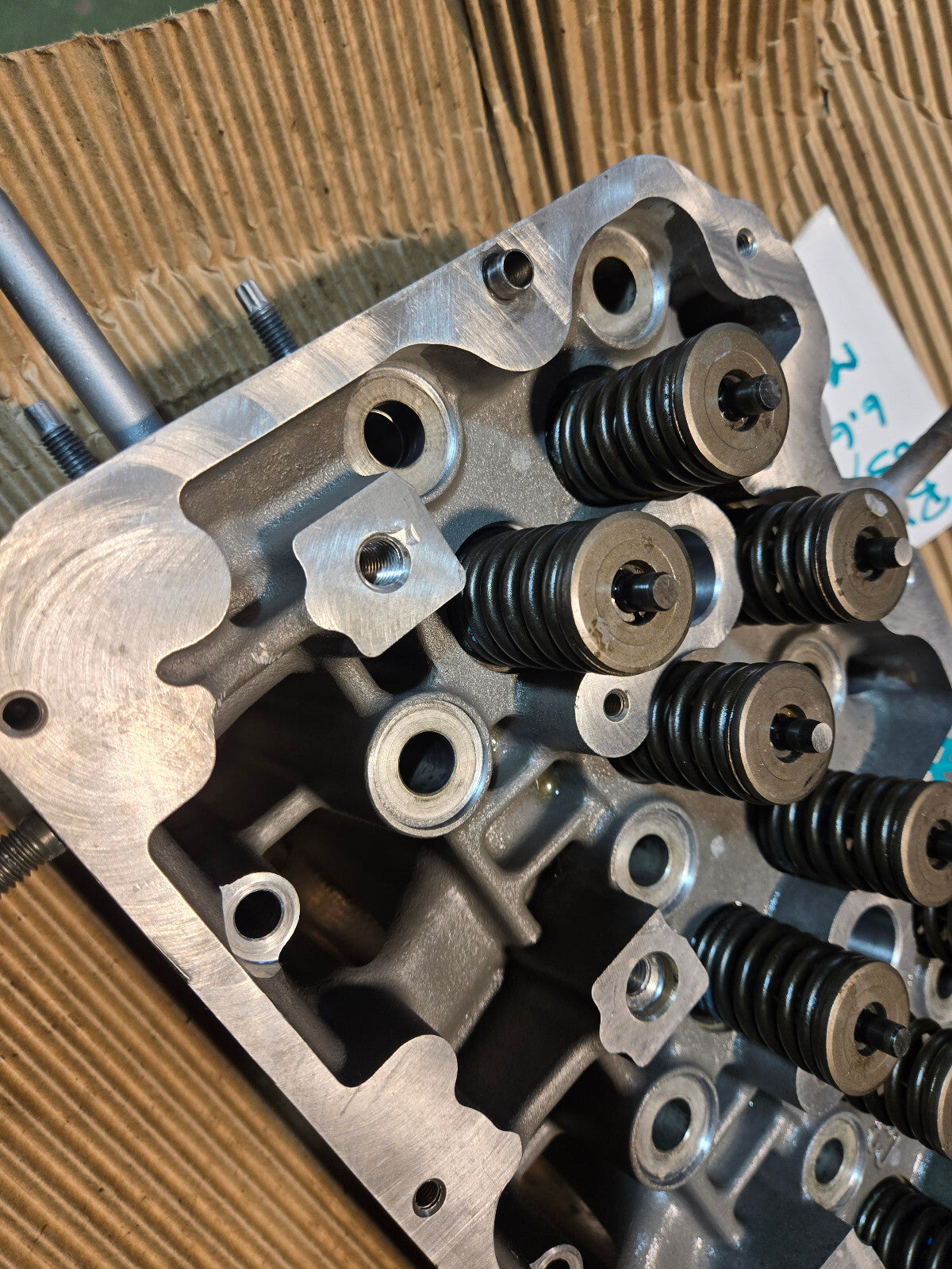 REMAN RH PASSENGER CYLINDER HEAD 6.6 DURAMAX DIESEL LLY VIN 2 97779579 REF8157