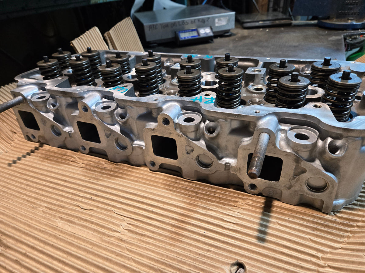 REMAN RH PASSENGER CYLINDER HEAD 6.6 DURAMAX DIESEL LLY VIN 2 97779579 REF8157
