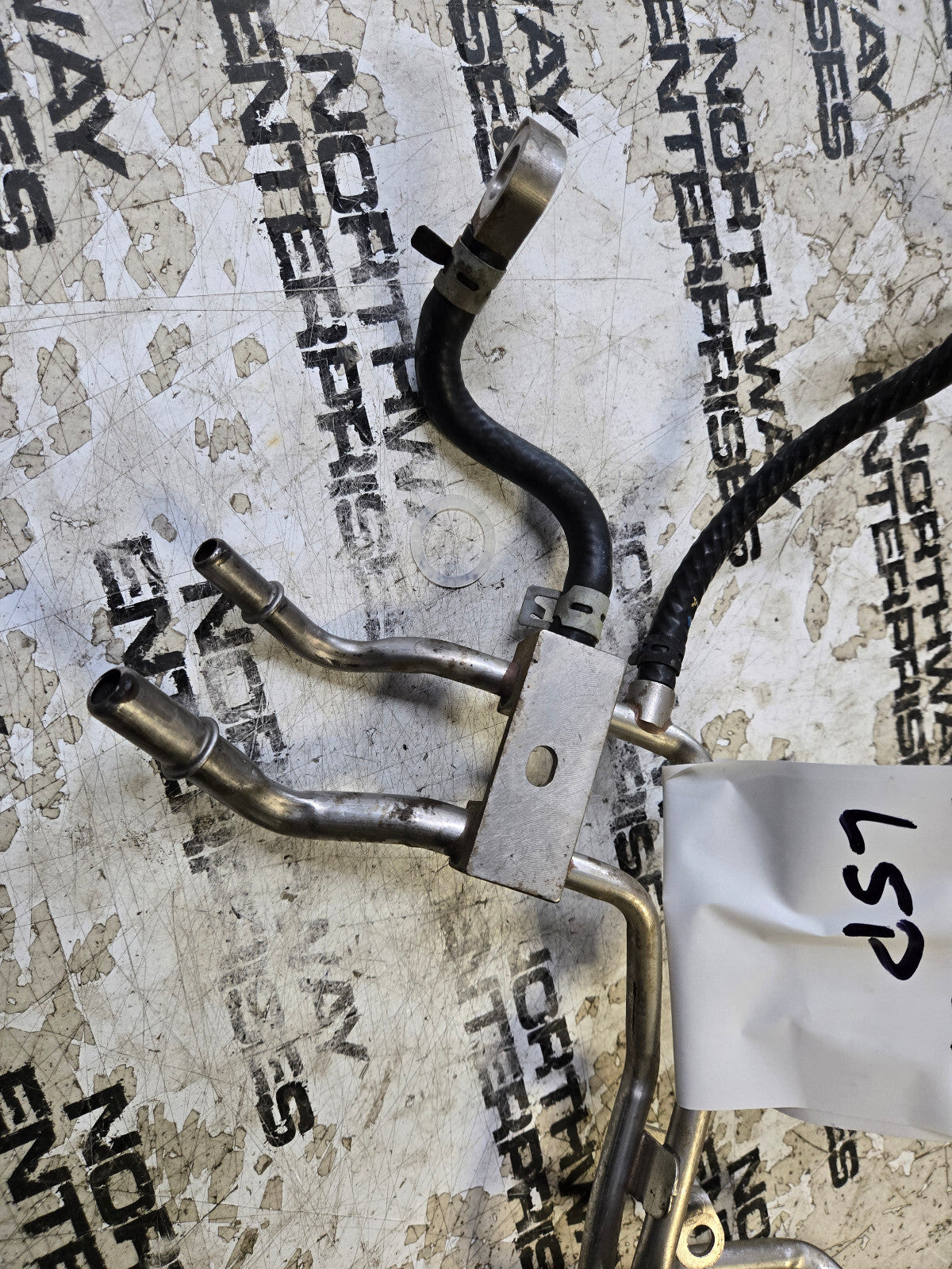 12670939 GM Fuel Feed and Return Pipe