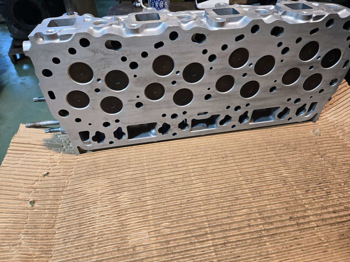 REMAN 11-16 2011-2016 LML DURAMAX 6.6L LH DRIVER SIDE CYLINDER HEAD