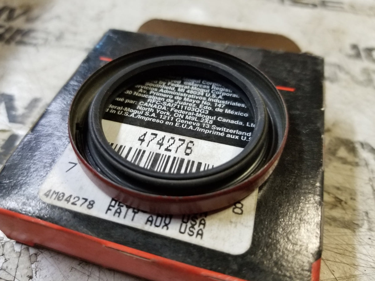 LOT OF 2PC - 474276 NATIONAL OIL SEAL