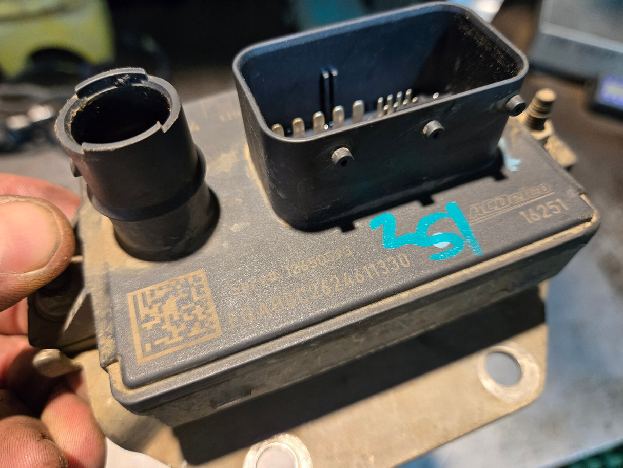 GM 2013-2017 LML LGH Glow Plug Controller Control Module 12669684 OEM