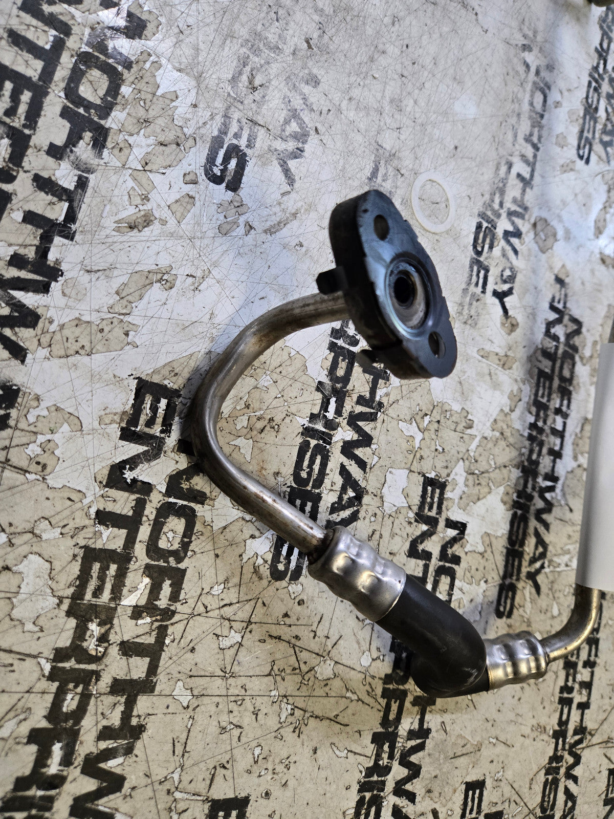 NO SPIGOT STYLE L5P 6.6L DURAMAX GM COOLANT LINE 12691900