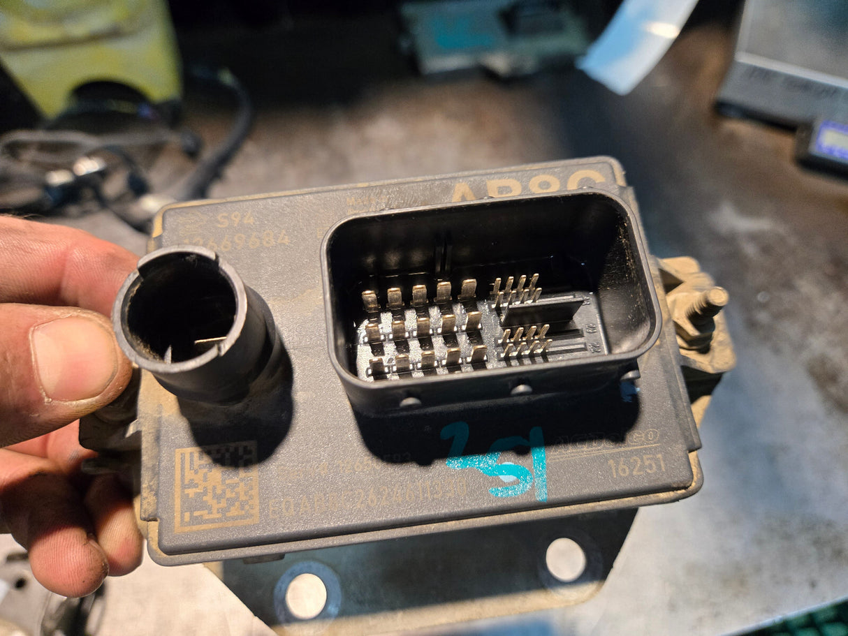 GM 2013-2017 LML LGH Glow Plug Controller Control Module 12669684 OEM