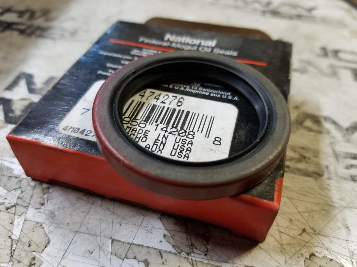 LOT OF 2PC - 474276 NATIONAL OIL SEAL