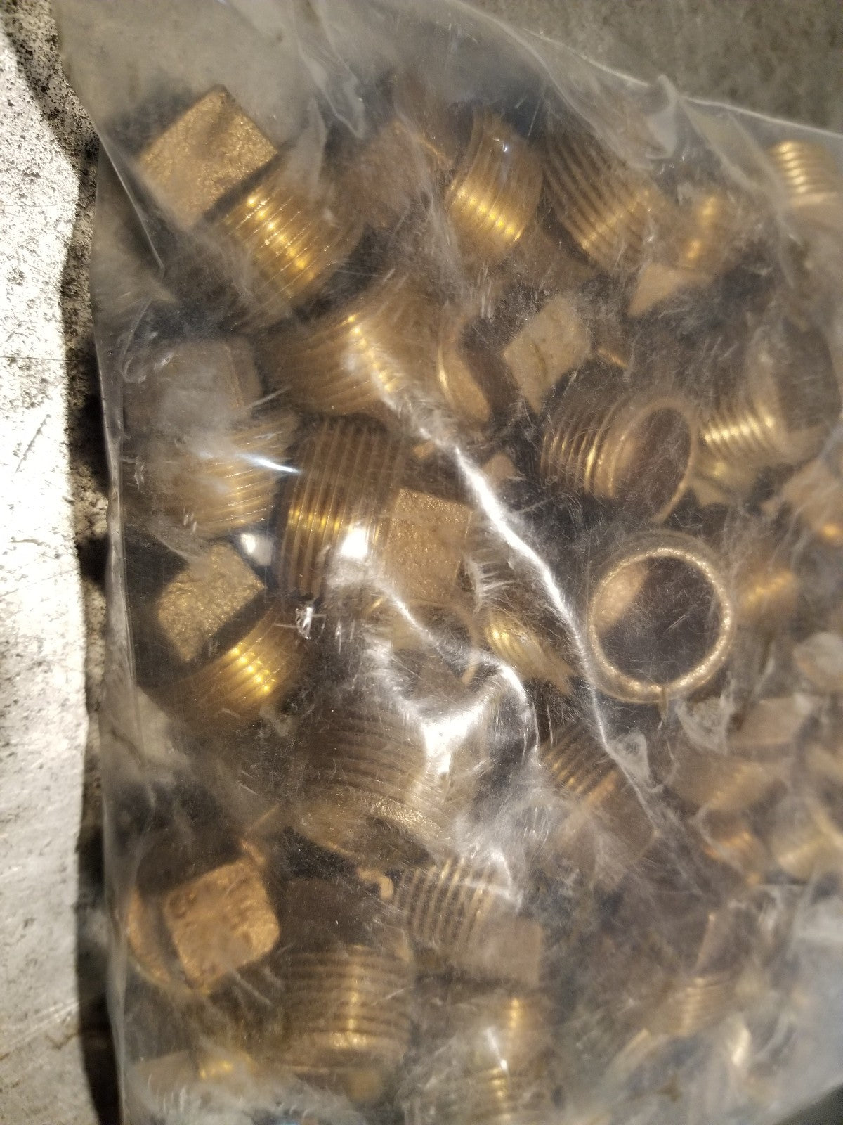 1 BAG OF 34 PC 3/4" NPT Male Cored Thread Square Head Brass Square Plug Fitting