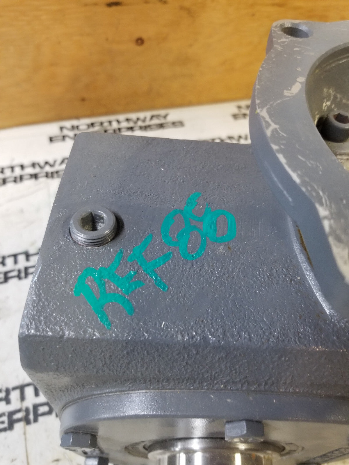 Boston Gear 30275780 H02068 SF726-40K-B5-G1 WORM SPEED REDUCER