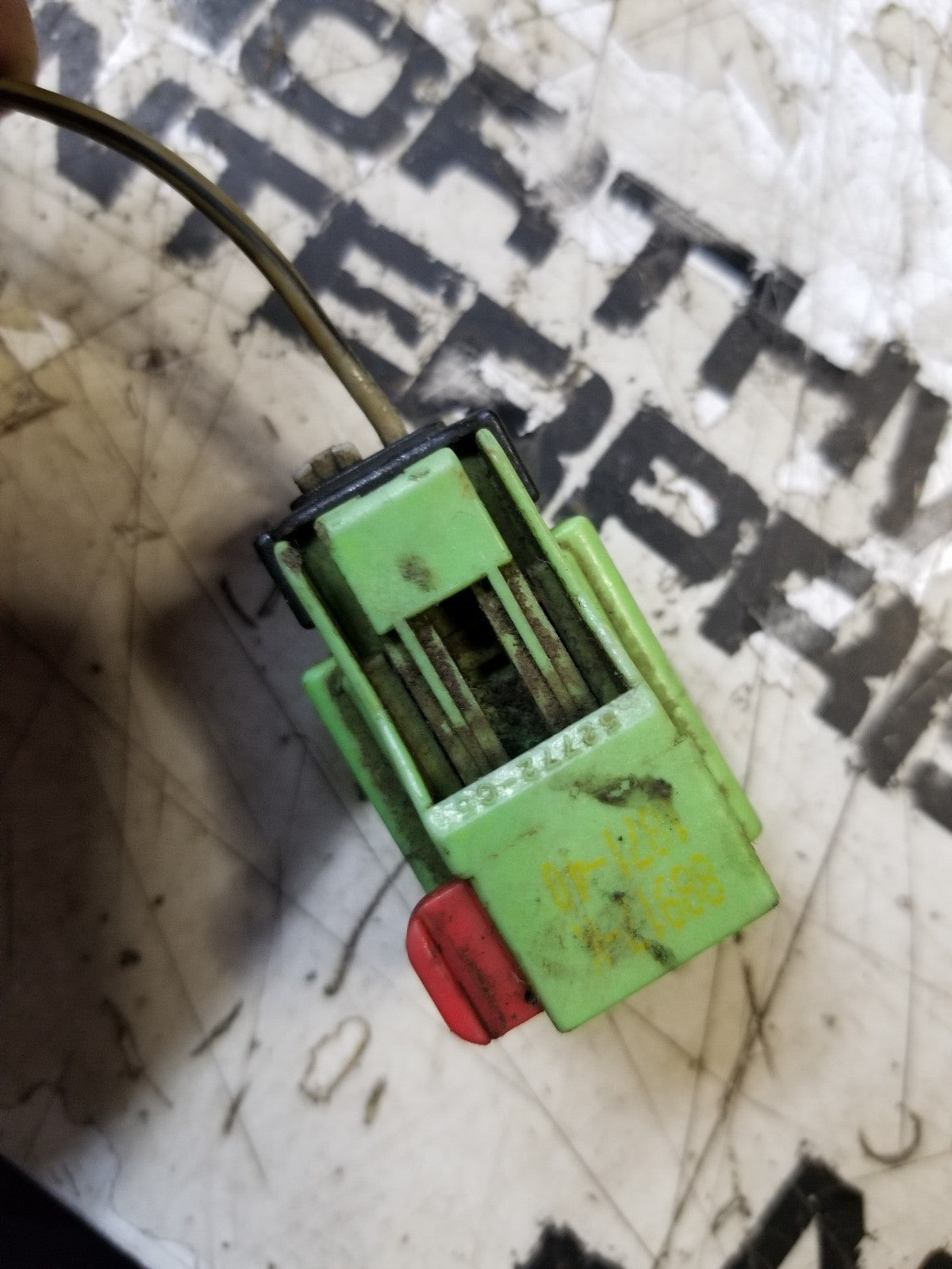 5.9L 1999-02 CUMMINS 24V VP44 ENGINE HARNESS PIGTAIL 2 SOCKET 1 WIRE