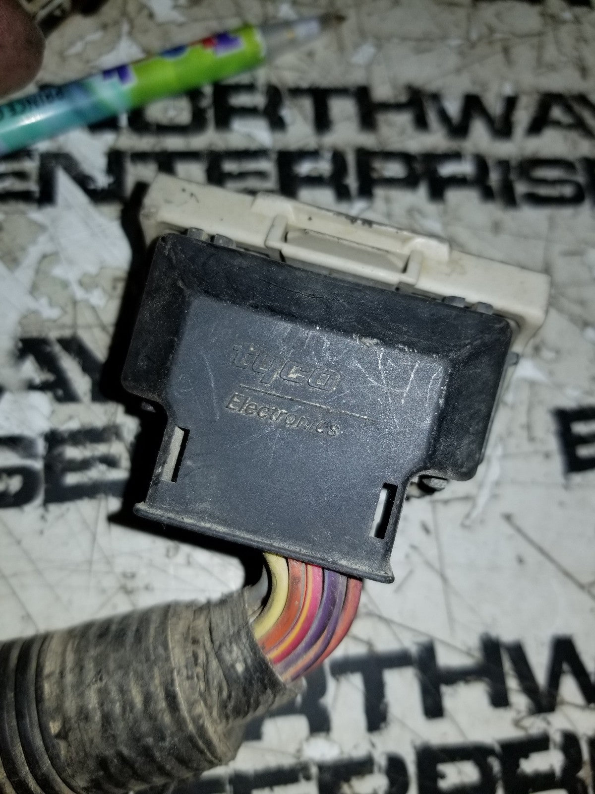 6.0L POWERSTROKE ENGINE HARNESS PIGTAIL CONNECTOR