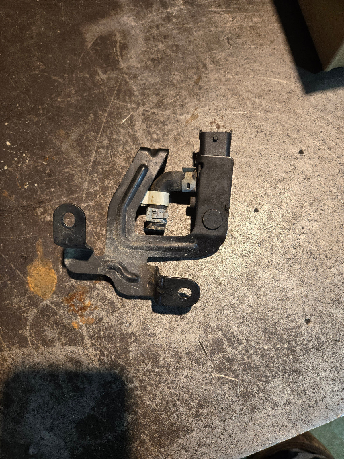 Turbo Pressure Sensor 0281006342 Bracket 2014-2018 DODGE RAM 1500 3.0l diesel