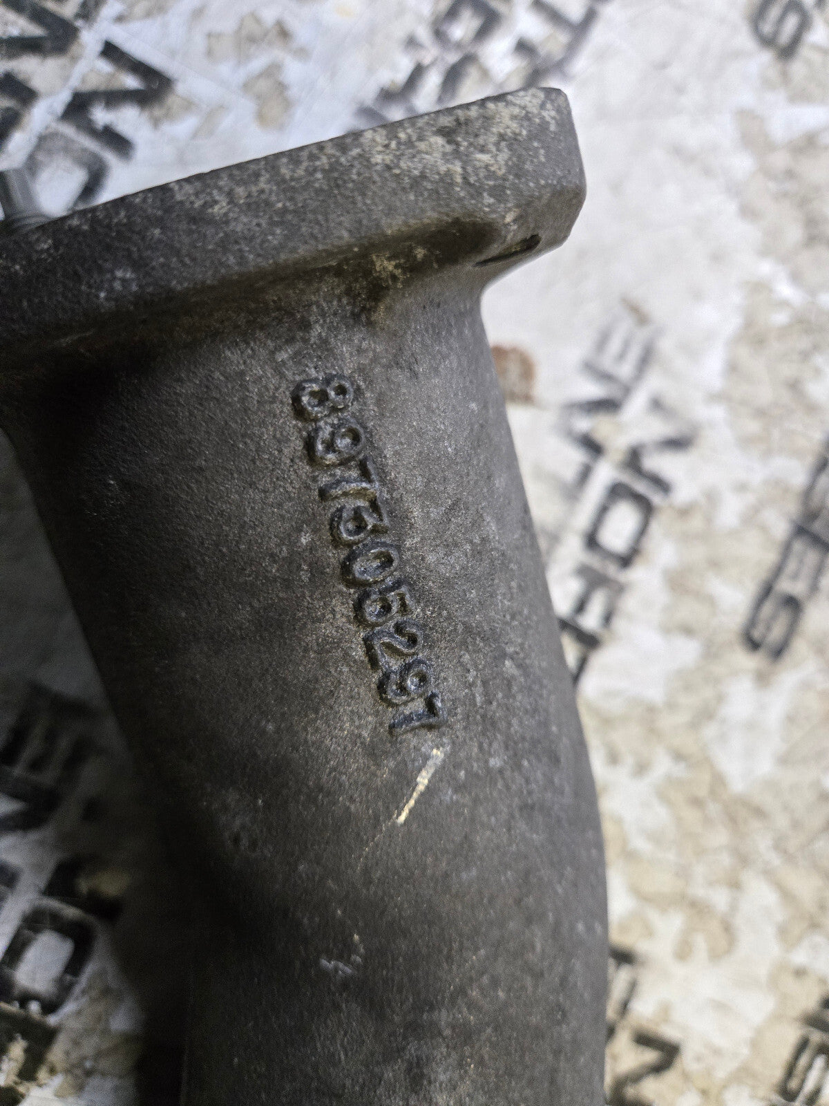 2004.5-2005 Chevy Silverado Sierra Duramax LLY Intake Elbow 897305297 broken tab