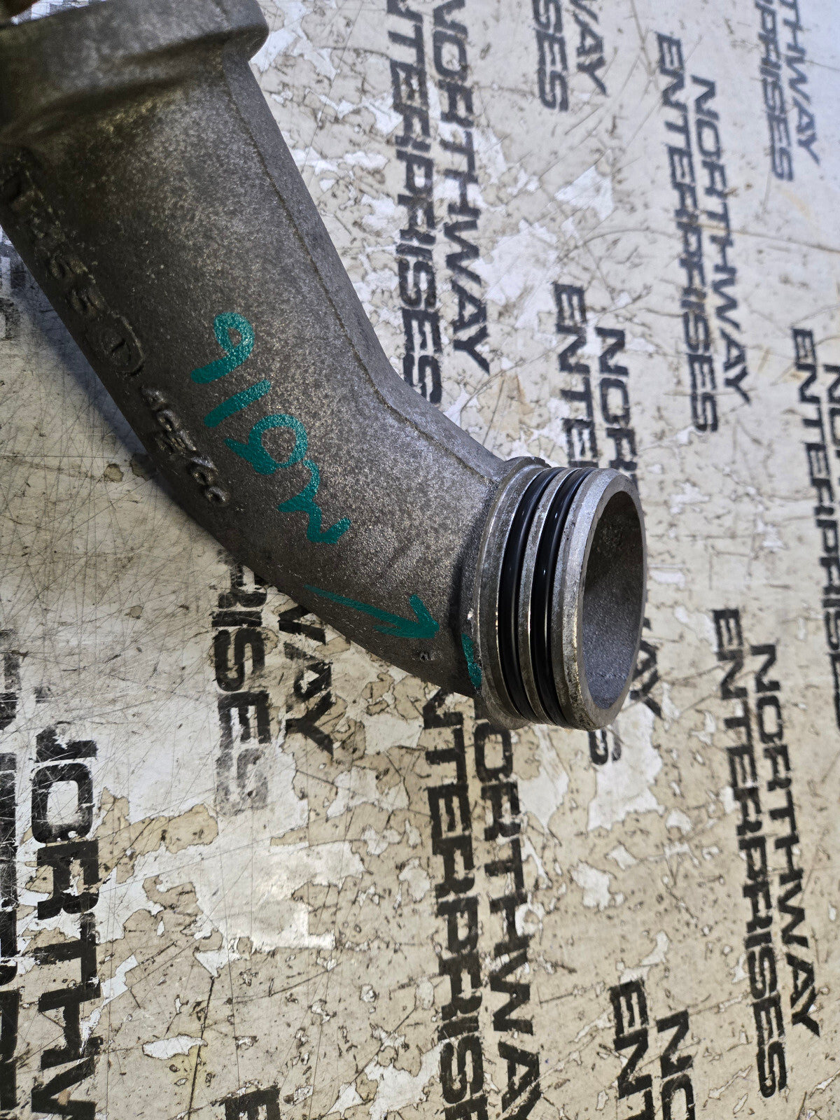 2004.5-2005 Chevy Silverado Sierra Duramax LLY Intake Elbow 897305297 broken tab