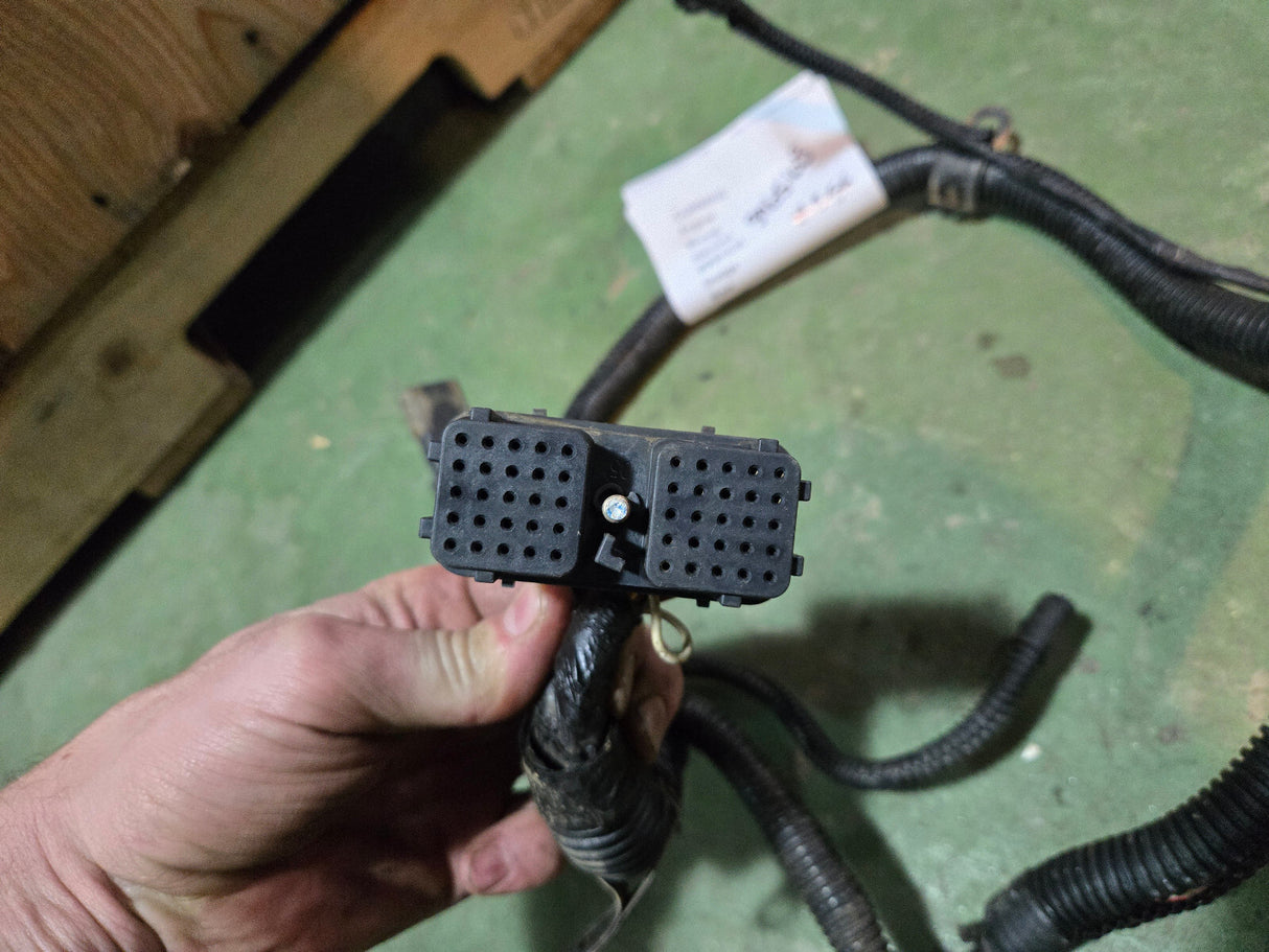 Engine Wire Harness CUMMINS 3965108 TRANS 2003 MOPAR 05114338AA