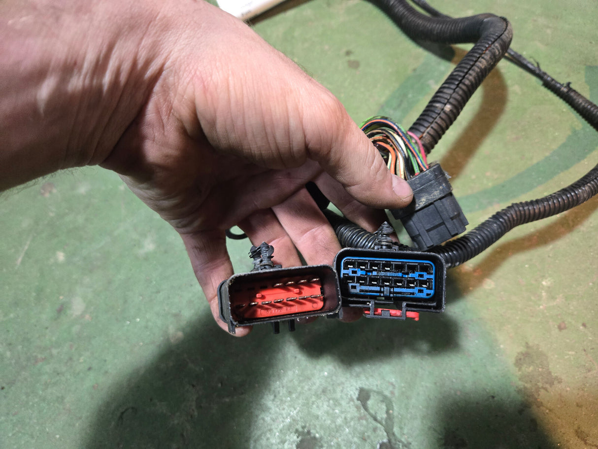 Engine Wire Harness CUMMINS 3965108 TRANS 2003 MOPAR 05114338AA