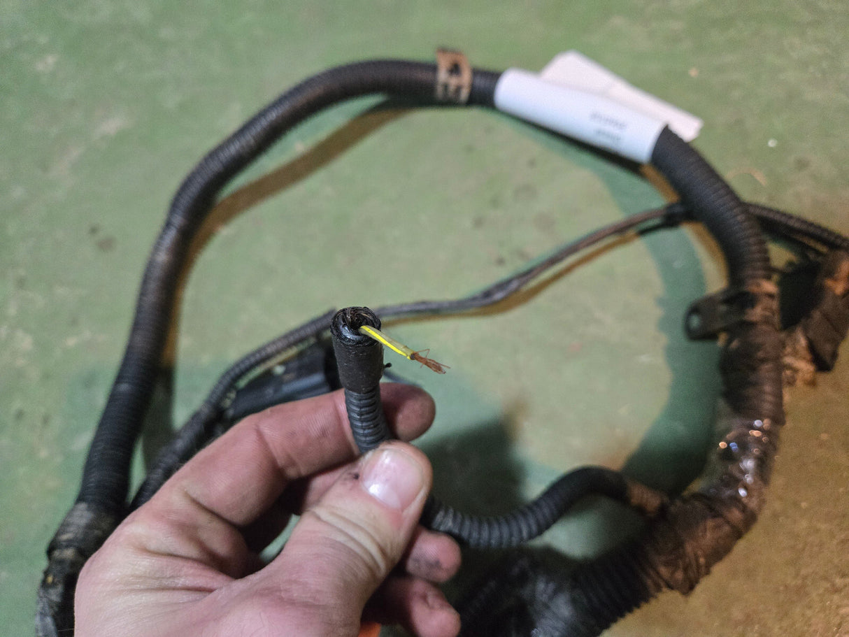 Engine Wire Harness CUMMINS 3965108 TRANS 2003 MOPAR 05114338AA