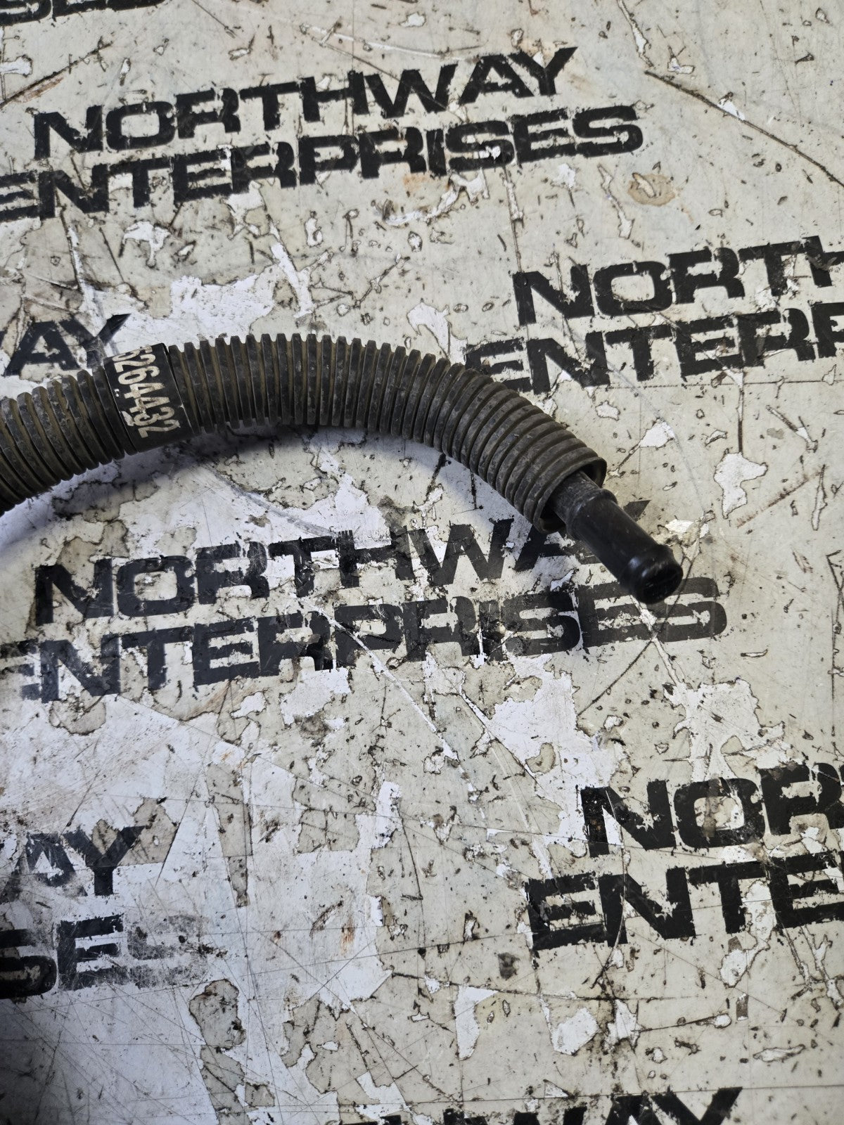 Ram 2500 3500 6.7 Engine Valve cover breather tube pipes 5264432 5282379